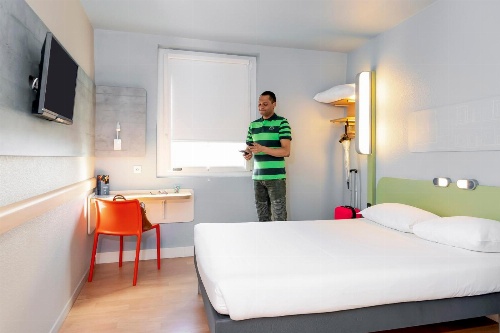 ibis budget Paris Porte de Vanves image 1